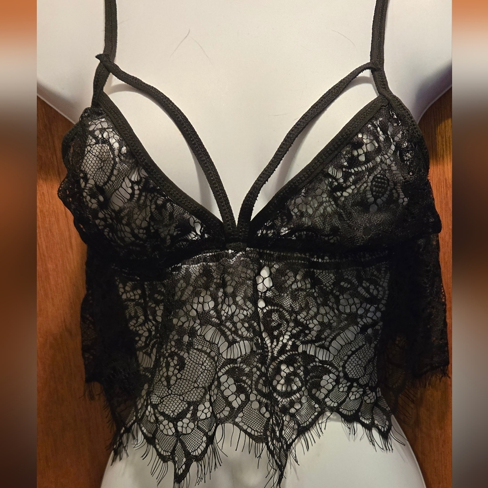 Free People Black & White Lace Bralette Duo SzM X2 - Picture 3 of 12